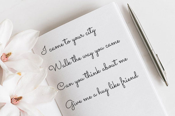 Sacramento字体包在线下载，电商包装设计印花免费可商用