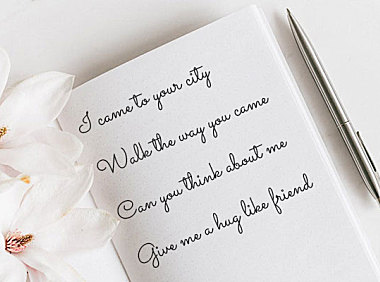 Sacramento字体包在线下载，电商包装设计印花免费可商用